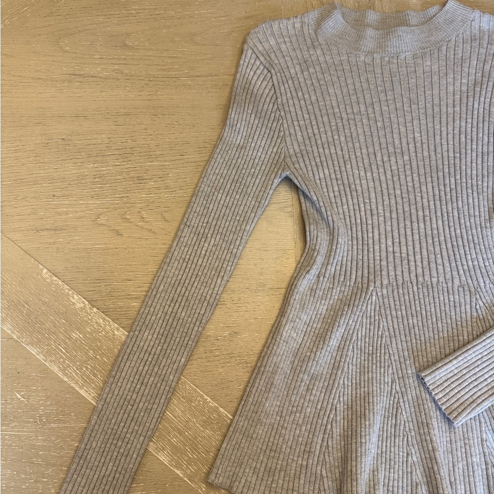Lulu's Gray Long Sleeve Ribbed Sweater - Picture 2 of 8